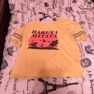 tee shirt